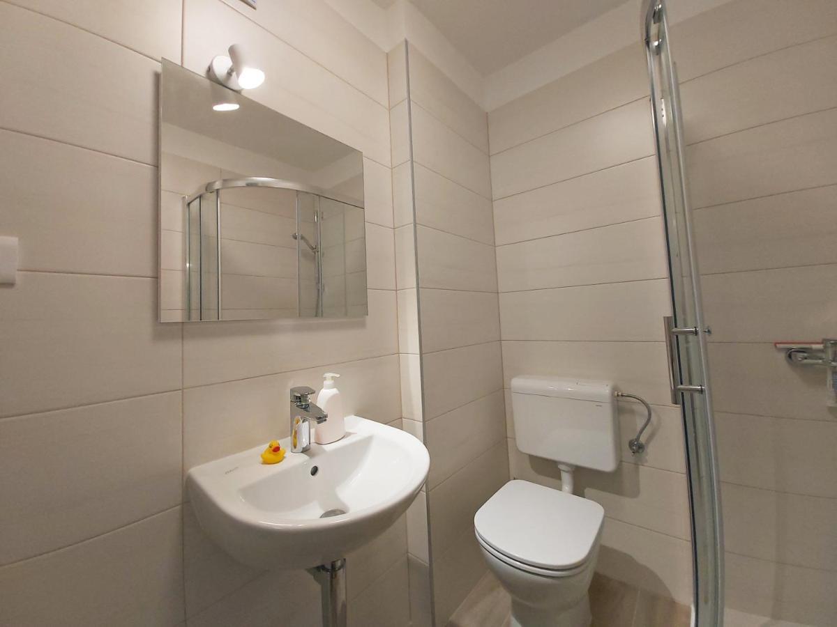 Green City Point Apartment Pula Exterior photo
